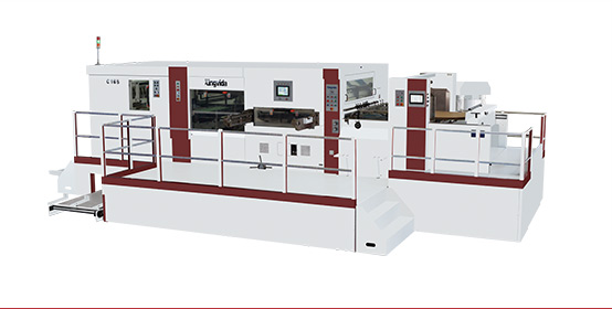 Automatic die-cutting and creasing machine with stripping station