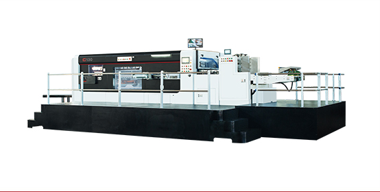 Automatic die-cutting and creasing machine with stripping station